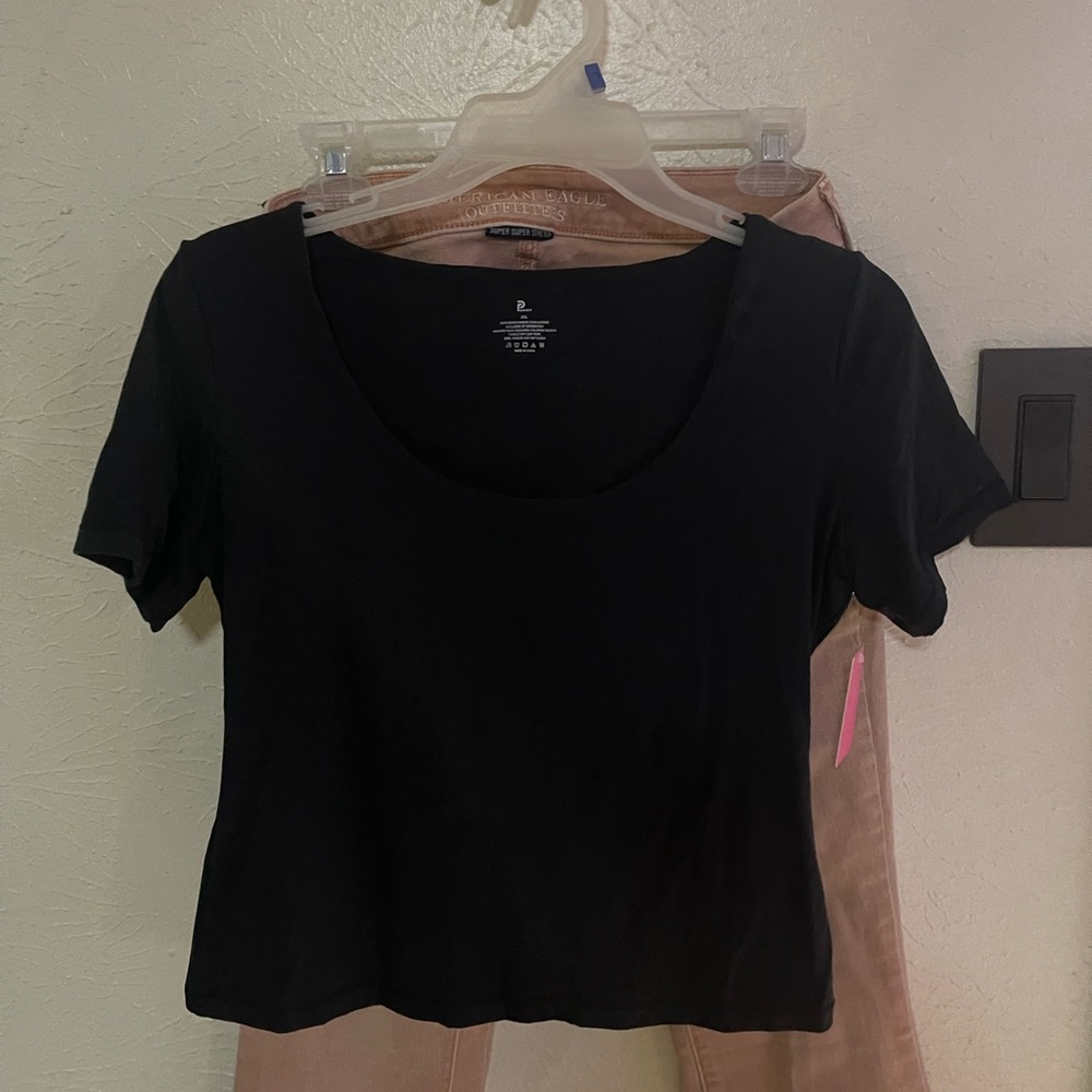 Pumiey crop short sleeve top